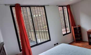 Departamento en arriendo c/ estacionamiento en Barrio República