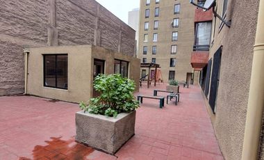 Departamento en arriendo c/ estacionamiento en Barrio República