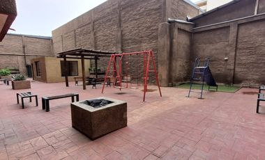 Departamento en arriendo c/ estacionamiento en Barrio República