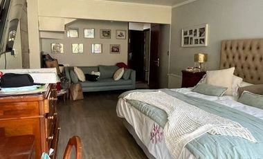 Casa Amoblada En Arriendo De 5 Dorm. En Las Condes