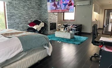 Casa En Venta De 6 Dorm. En Talca