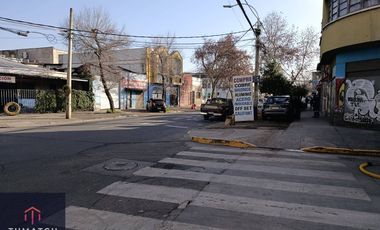 Venta Casa Comercial De 292 M2. Lira, Santiago