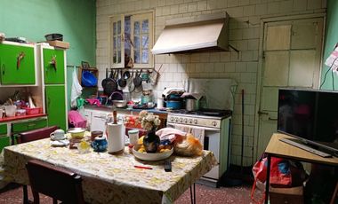 Venta Casa Comercial De 292 M2. Lira, Santiago