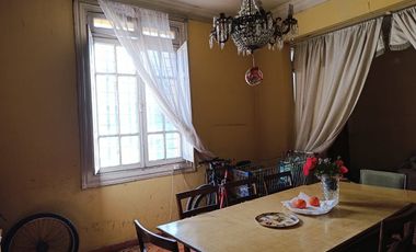 Venta Casa Comercial De 292 M2. Lira, Santiago