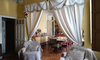 Venta Casa Comercial De 292 M2. Lira, Santiago