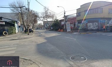 Venta Casa Comercial De 292 M2. Lira, Santiago