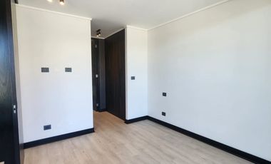 Departamento en arriendo c/ estacionamiento en Tabancura