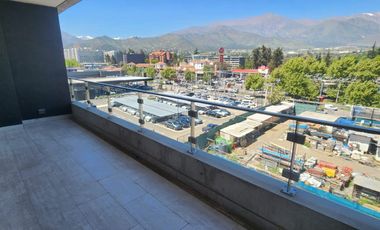 Departamento en arriendo c/ estacionamiento en Tabancura