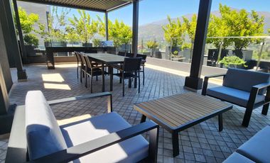 Departamento en arriendo c/ estacionamiento en Tabancura