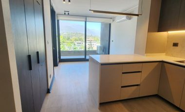 Departamento en arriendo c/ estacionamiento en Tabancura