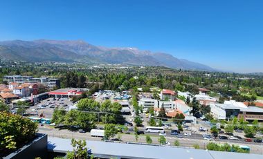 Departamento en arriendo c/ estacionamiento en Tabancura
