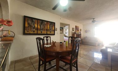 CASA EXCELENTEMENTE UBICADA EN LOMAS MAGALLANES