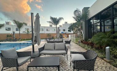 Casa de Tres Niveles en Cancún – Terraza Privada y amenidades de estilo resort con plusvalía