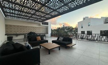 Casa de Tres Niveles en Cancún – Terraza Privada y amenidades de estilo resort con plusvalía