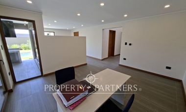 Exclusivas casas nuevas a pasos del colegio Inglés