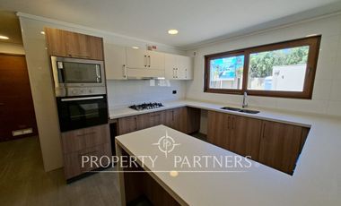 Exclusivas casas nuevas a pasos del colegio Inglés