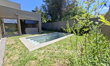 Exclusivas casas nuevas a pasos del colegio Inglés