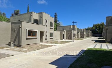 Exclusivas casas nuevas a pasos del colegio Inglés