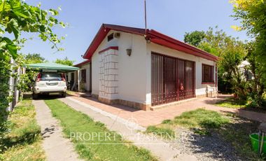 Acogedora Casa en Macul, Barrio residencial.