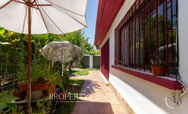 Acogedora Casa en Macul, Barrio residencial.