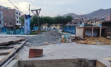 VENTANILLA VENTA DE CASA COMO TERRENO 120 M2  FRENTE A PARQUE..!!