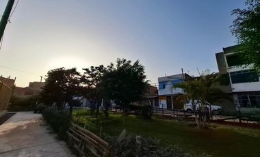 En alquiler amplio departamento frente a parque, por la Av. Sol de Naranjal, San Martín de Porres