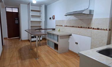 En alquiler amplio departamento frente a parque, por la Av. Sol de Naranjal, San Martín de Porres