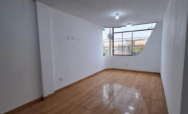 En alquiler amplio departamento frente a parque, por la Av. Sol de Naranjal, San Martín de Porres