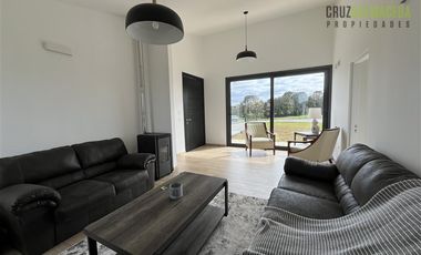 Casa en Venta en Amplia y como nueva, condominio cerrado con seguridad 24 hrs