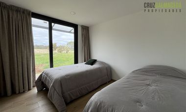 Casa en Venta en Amplia y como nueva, condominio cerrado con seguridad 24 hrs