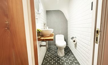 Se Vende Casa Remodelada en Providencia