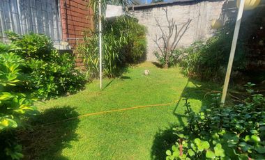 CASA SOLIDA 2 PISOS AMPLIO TERRENO