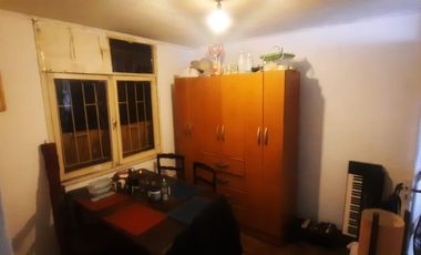 CASA SOLIDA 2 PISOS AMPLIO TERRENO