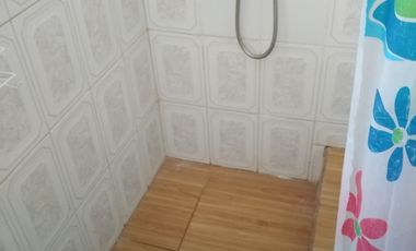 CASA AISLADA ILUMINADA 2 PISOS