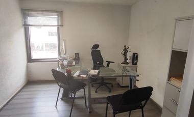 Se vende oficina de 76 m2 , en Boulevard Benito Juarez, Col. Centro en Cuernavaca, Mor.