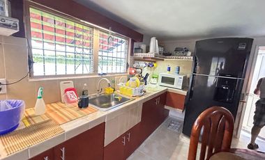 Disfruta de esta Casa en venta con vista a la laguna, flamingos y cerca de la playa  en Chabihau, Yucatan