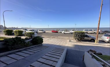 Exclusivo piso en Punta Iglesia - Primera línea al mar