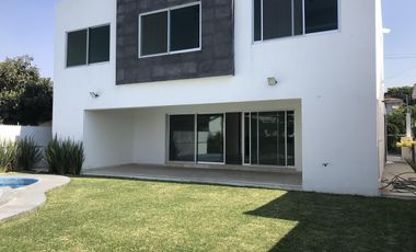 Casa en venta en Lomas de Cocoyoc, Atlatlahucan, Morelos