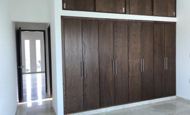 Casa en venta en Lomas de Cocoyoc, Atlatlahucan, Morelos