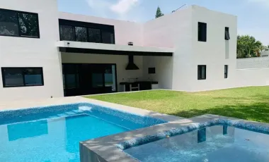Casa en venta en Lomas de Cocoyoc, Atlatlahucan, Morelos