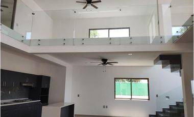 Casa en venta en Lomas de Cocoyoc, Atlatlahucan, Morelos