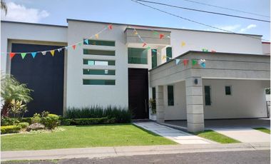 Casa en venta en Lomas de Cocoyoc, Atlatlahucan, Morelos