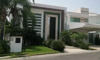 Casa en venta en Lomas de Cocoyoc, Atlatlahucan, Morelos