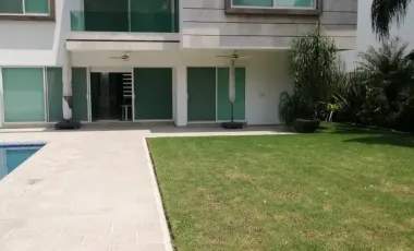 Casa en venta en Lomas de Cocoyoc, Atlatlahucan, Morelos