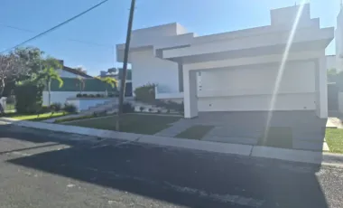 Casa en venta en Lomas de Cocoyoc, Atlatlahucan, Morelos