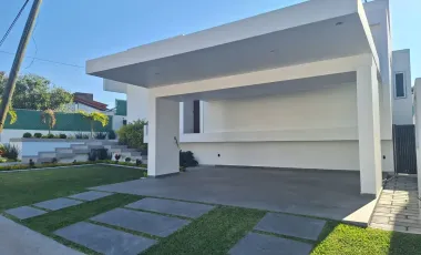 Casa en venta en Lomas de Cocoyoc, Atlatlahucan, Morelos