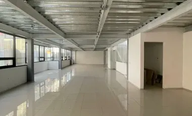 Edificio en renta en Ciudad Satelite, Naucalpan de Juárez, México