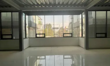 Edificio en renta en Ciudad Satelite, Naucalpan de Juárez, México