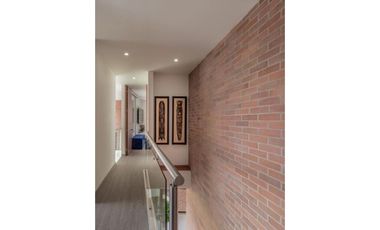 Duplex Amoblado poblado con vista cerca cc Tesoro