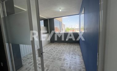 EDIFICIO DE OFICINAS Y LOCALES COMERCIALES EN VENTA CERCA DE PLAZA PUERTA LA VICTORIA, QUERÉTARO - (3)
